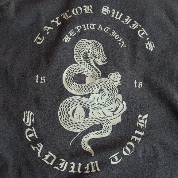 Tayor Swift Reputation Tour Collectible Concert Tee - Picture 3 of 7